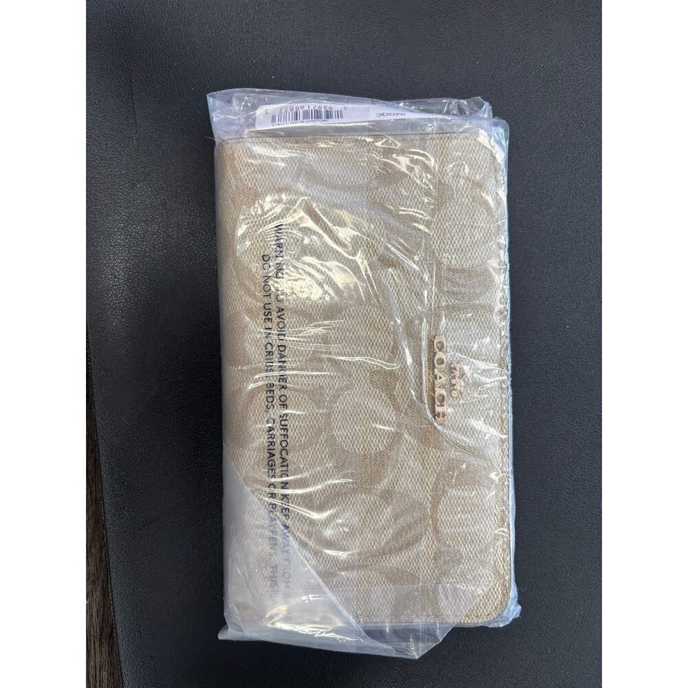NWT Coach Long Zip Around Wallet Light Khaki Chalk Signature Canvas F88913 - Picture 4 of 5